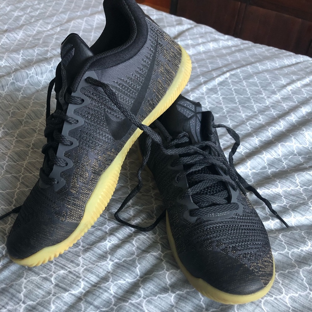 Nike Mens Mamba Rage PRM KOBE PREMIUM